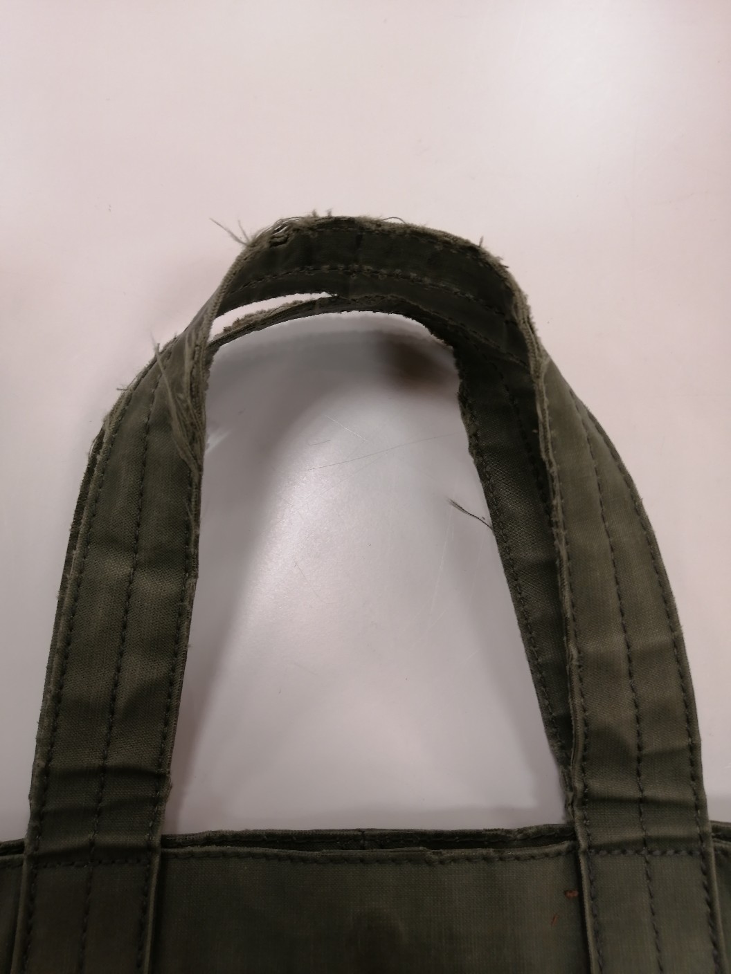 持ち手部分のほつれ補強の事例 BAG LAB